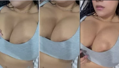 Carolay Garcia, uma morena cheia de curvas e com peitos lindos, arrasando no vídeo xxx