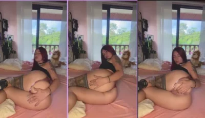 Soyluiicam fazendo um carinho esperto na parte de trás